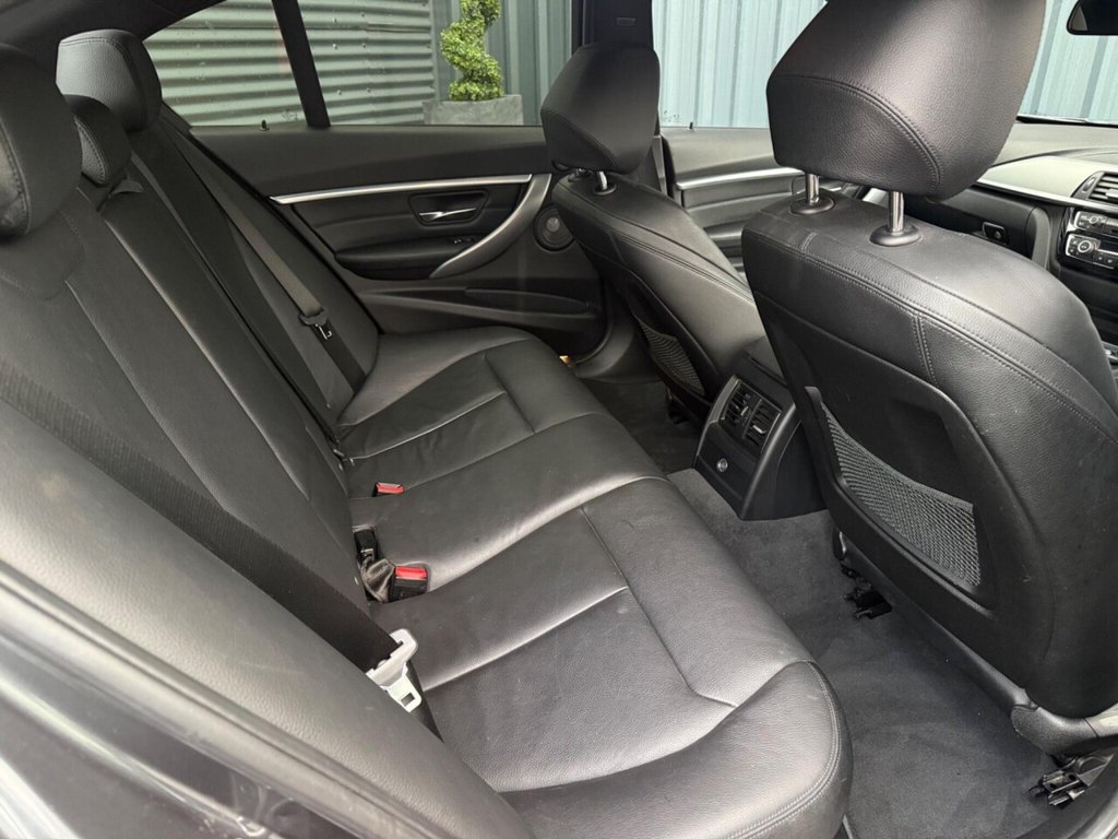 Used BMW 3 Series 2018 for sale - 77302512: Photo 18