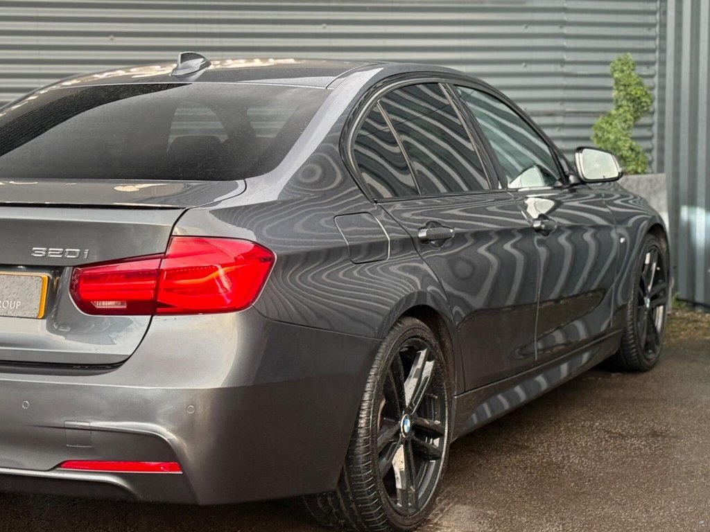 Used BMW 3 Series 2018 for sale - 77302512: Photo 32