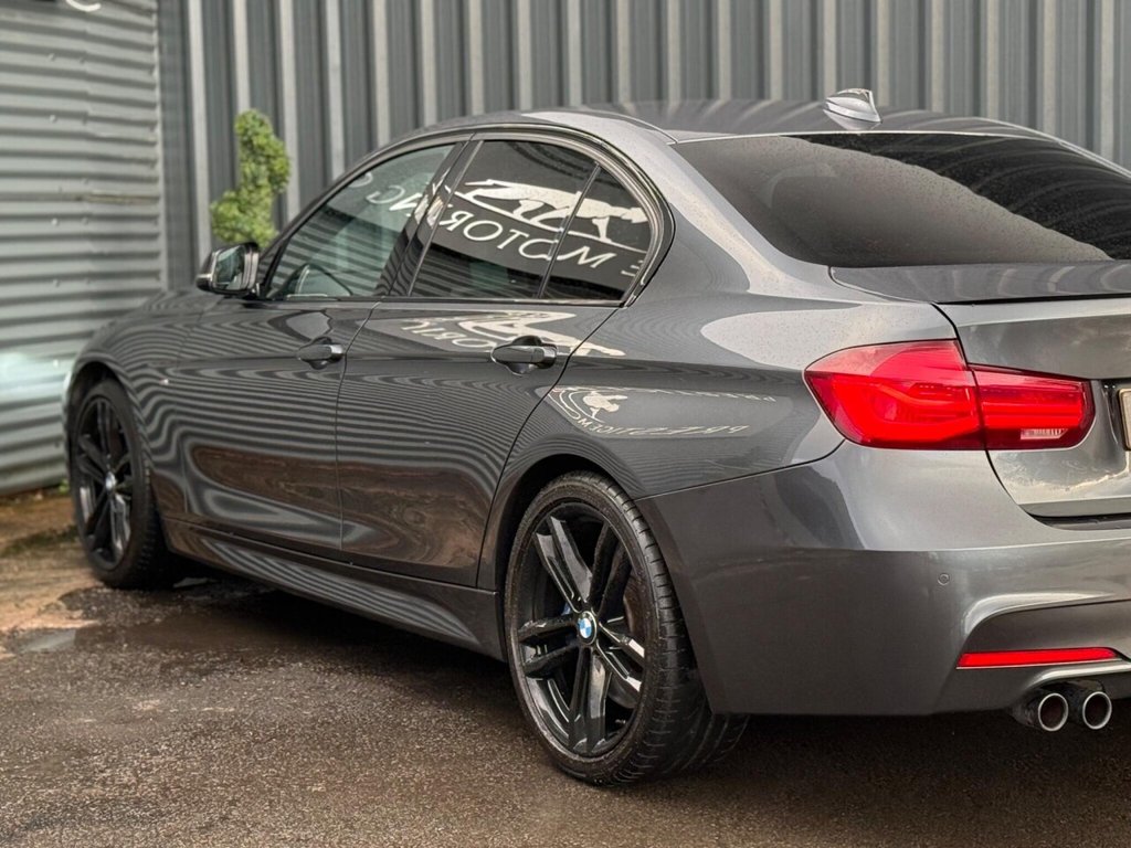 Used BMW 3 Series 2018 for sale - 77302512: Photo 38