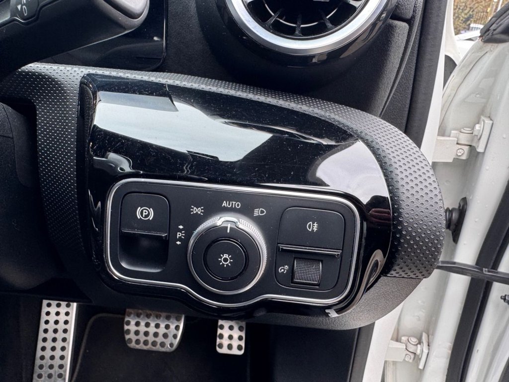 Used Mercedes-Benz A-Class 2019 for sale - 76454249: Photo 14