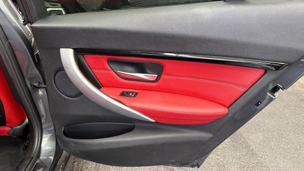 Used BMW 3 Series 2015 for sale - 77764607: Photo 24