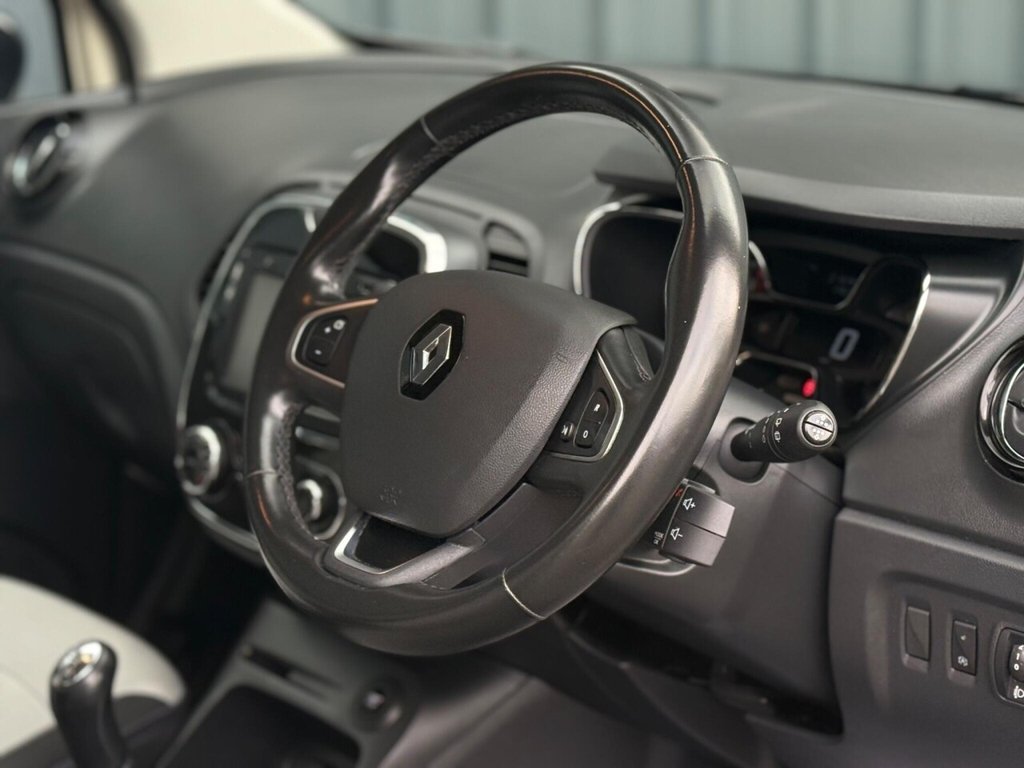 Used Renault Captur 2017 for sale - 77302134: Photo 9