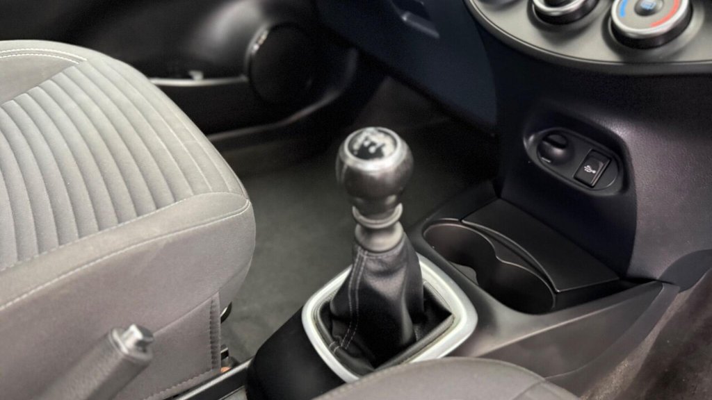 Used Toyota Yaris 2019 for sale - 78030065: Photo 20