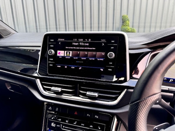 Used Volkswagen T-Roc 2022 for sale - 74708189: Photo 11