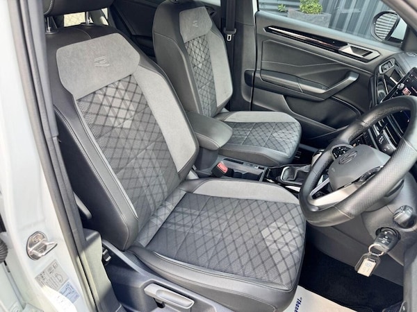 Used Volkswagen T-Roc 2022 for sale - 74708189: Photo 14