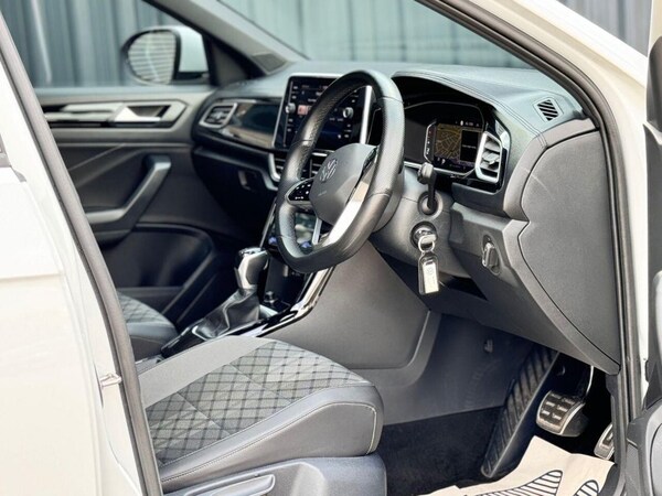 Used Volkswagen T-Roc 2022 for sale - 74708189: Photo 8