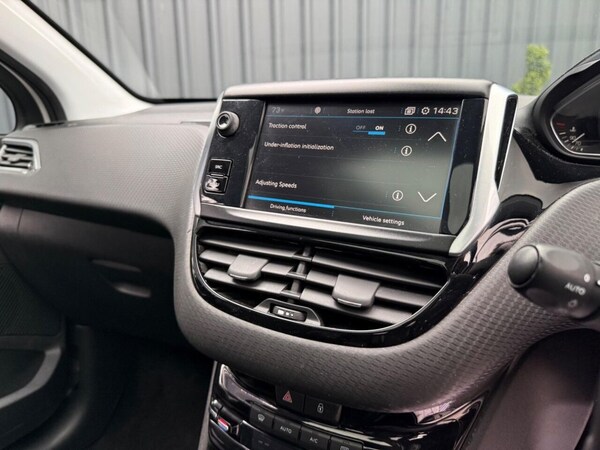 Used Peugeot 2008 2018 for sale - 75111789: Photo 9