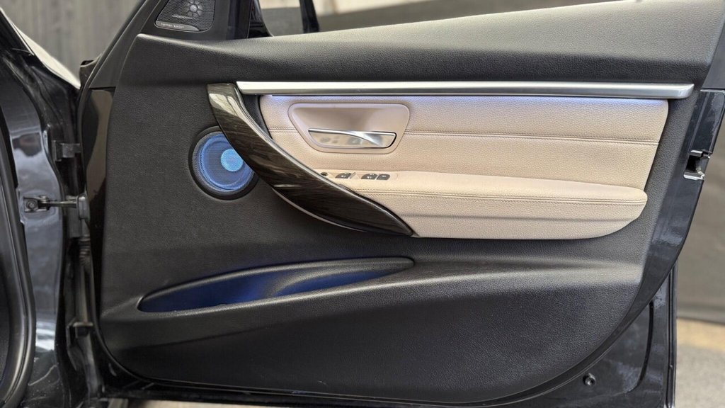 Used BMW 3 Series 2016 for sale - 77764831: Photo 26