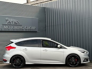 Used Ford Focus 2017 for sale - 75548562: Photo