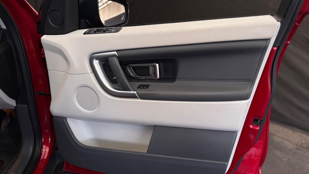 Used Land Rover Discovery Sport 2018 for sale - 78186813: Photo 25