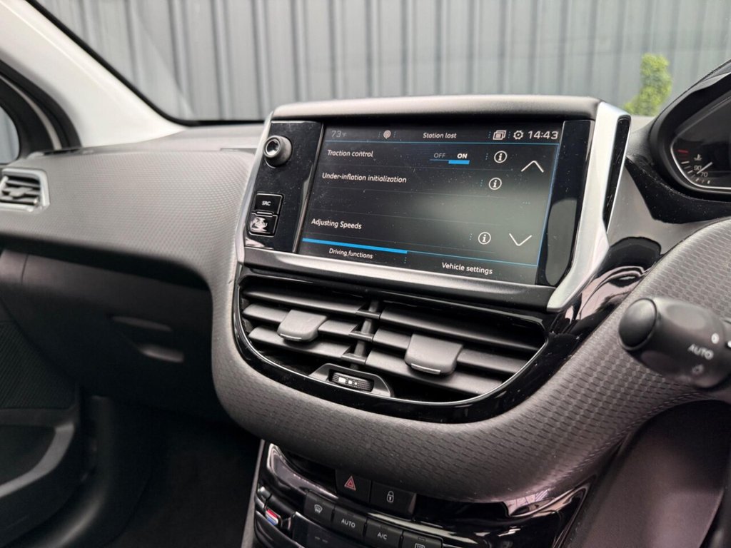 Used Peugeot 2008 2018 for sale - 78145468: Photo 9