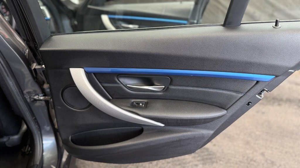 Used BMW 3 Series 2016 for sale - 78029802: Photo 25