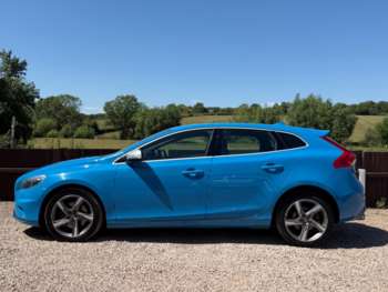 Used Volvo V40 2015 for sale - 75113550: Photo