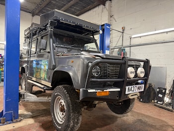 Land Rover Defender 110 feature image