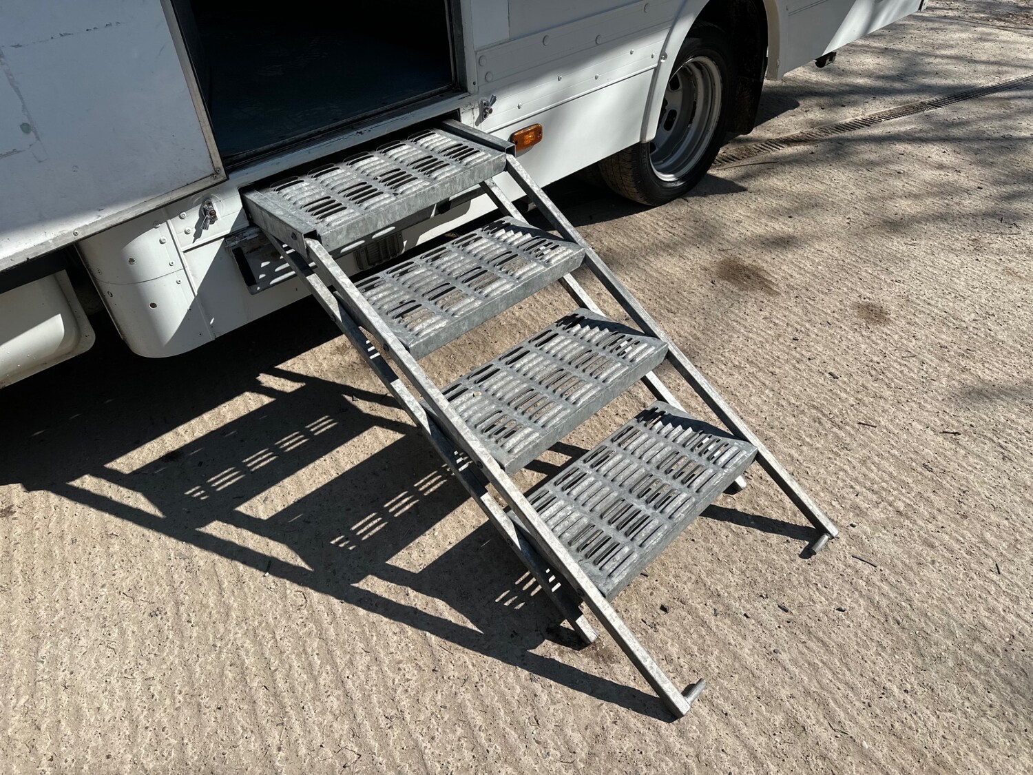 Vehicle 25