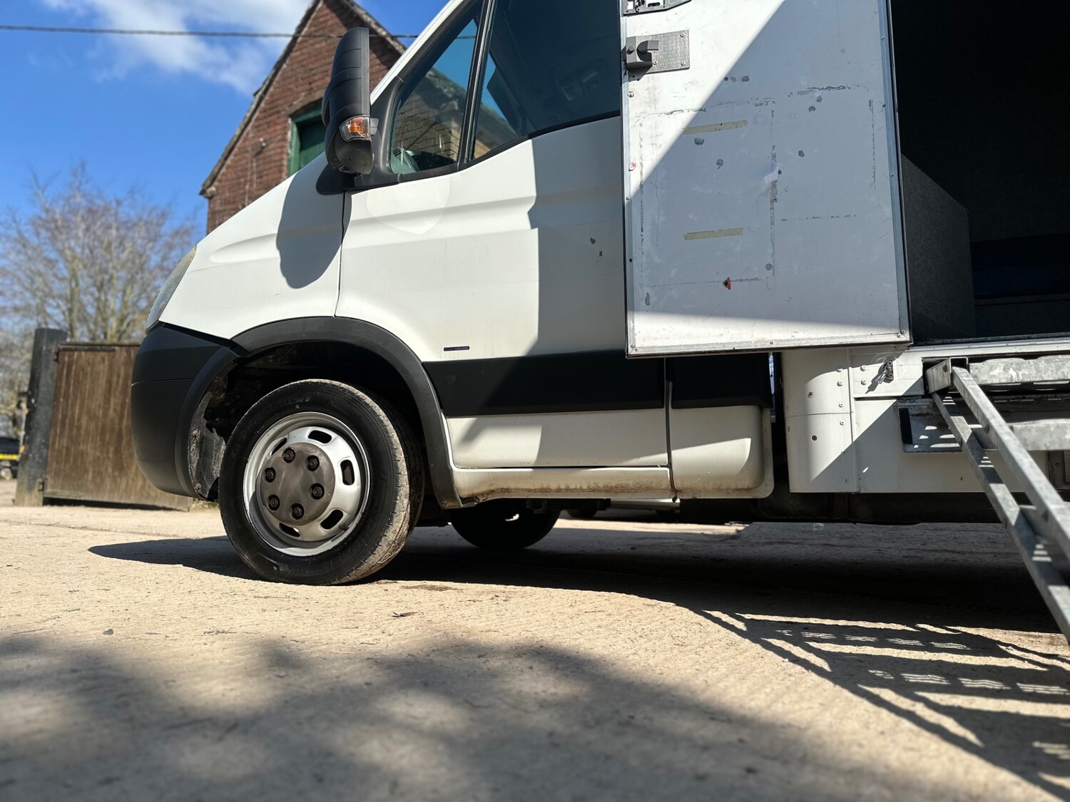 Vehicle 28