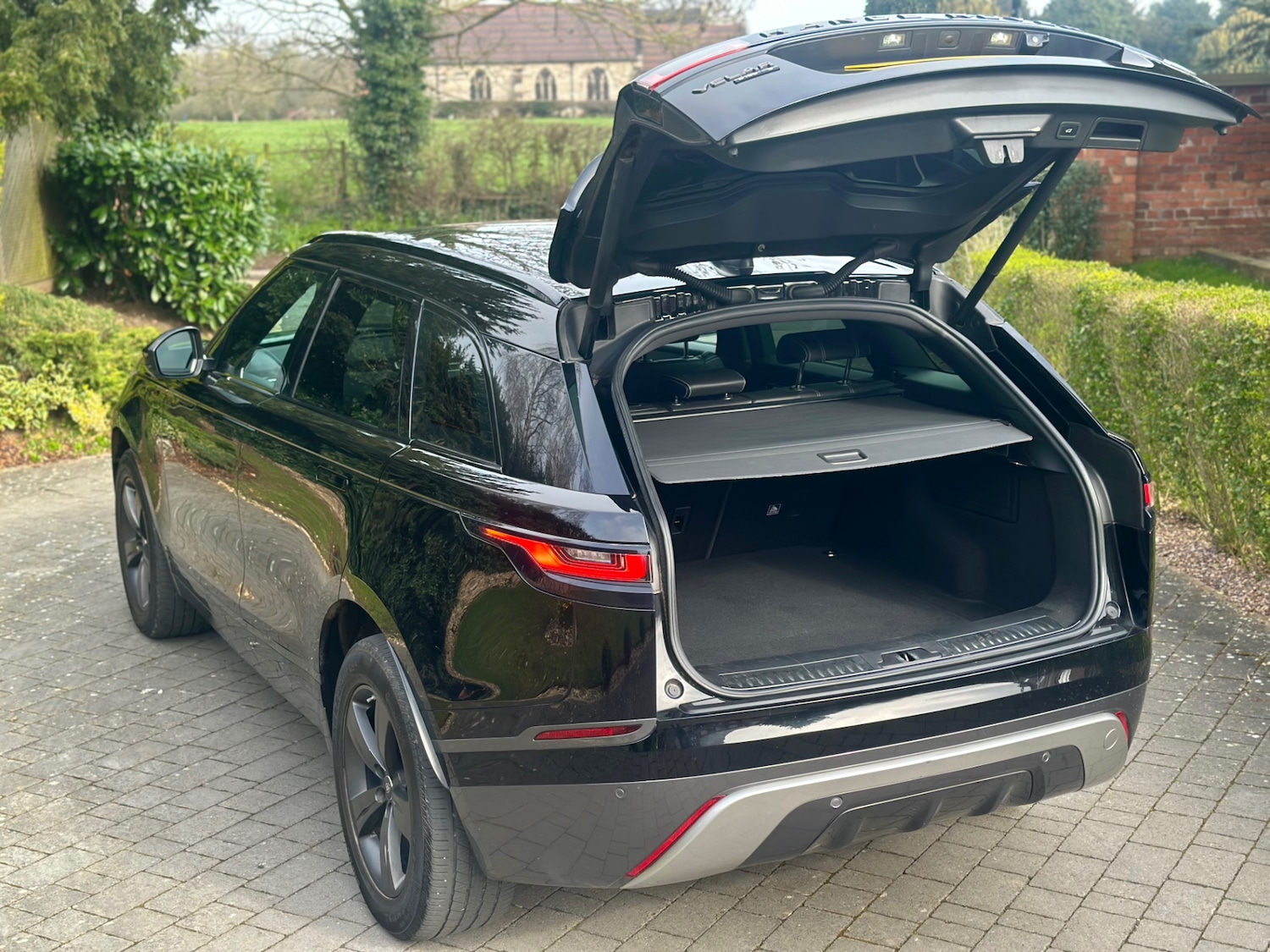 Used Land Rover Range Rover Velar 2018 for sale - 77968539: Photo 12