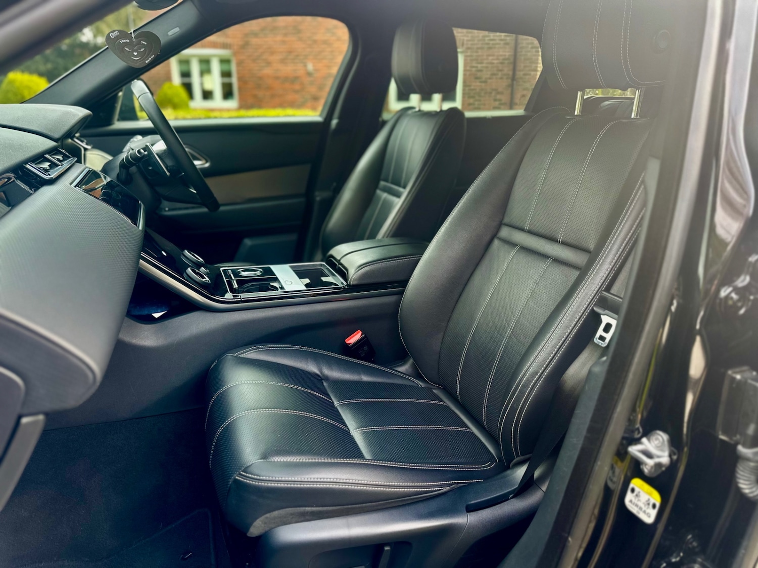 Used Land Rover Range Rover Velar 2018 for sale - 77968539: Photo 5