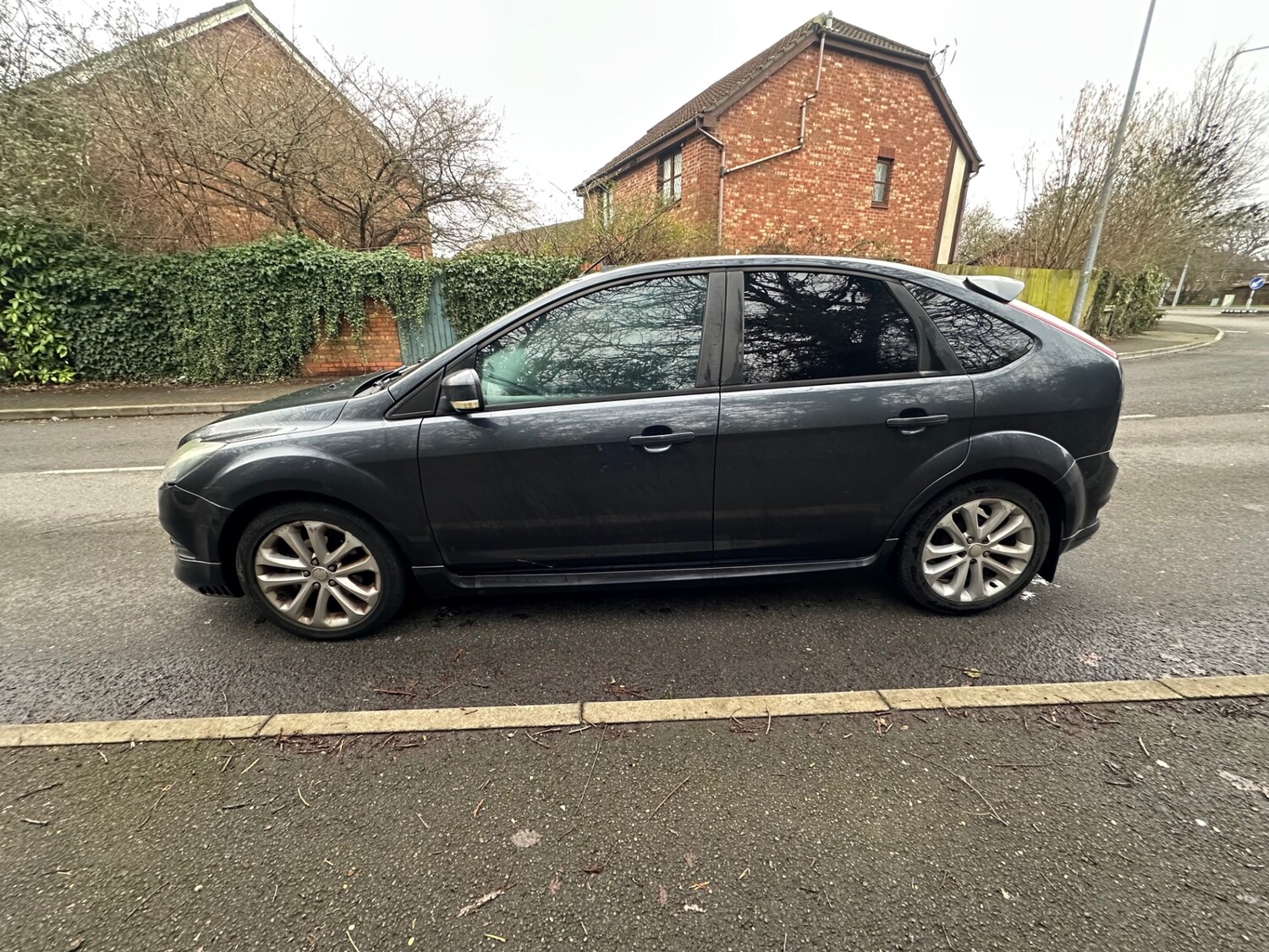 Used Ford Focus 2010 for sale - 78032076: Photo 8