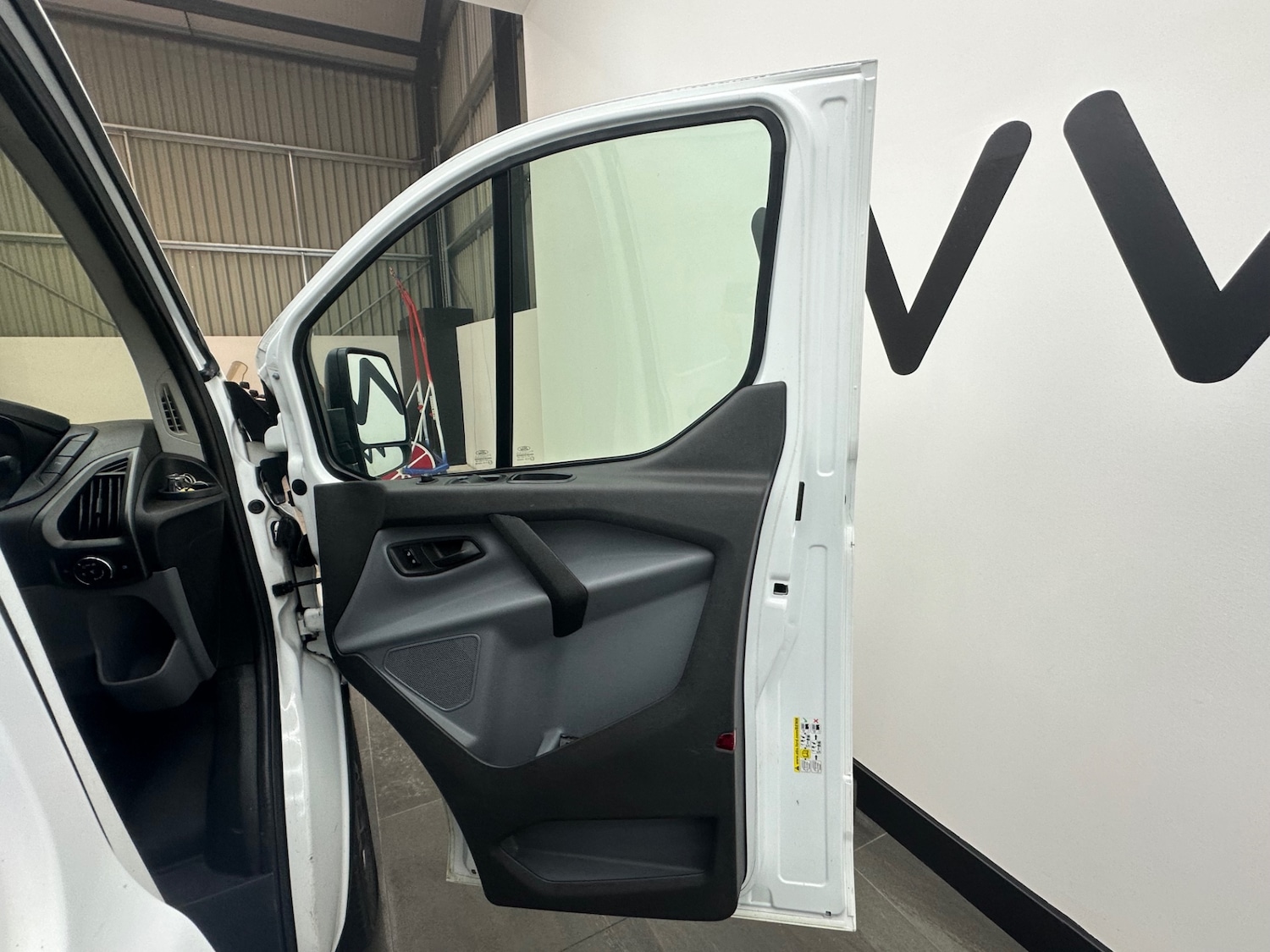 Used Ford Transit Custom 2017 for sale - 77298463: Photo 16