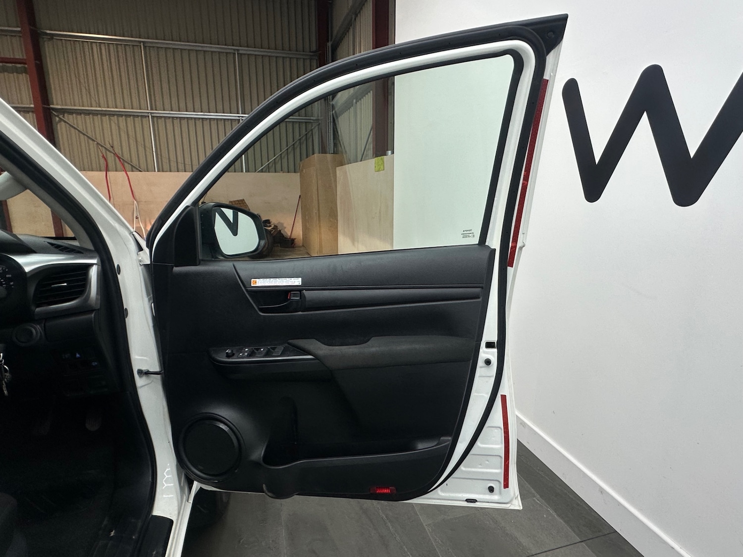 Used Toyota Hilux 2021 for sale - 77000890: Photo 25