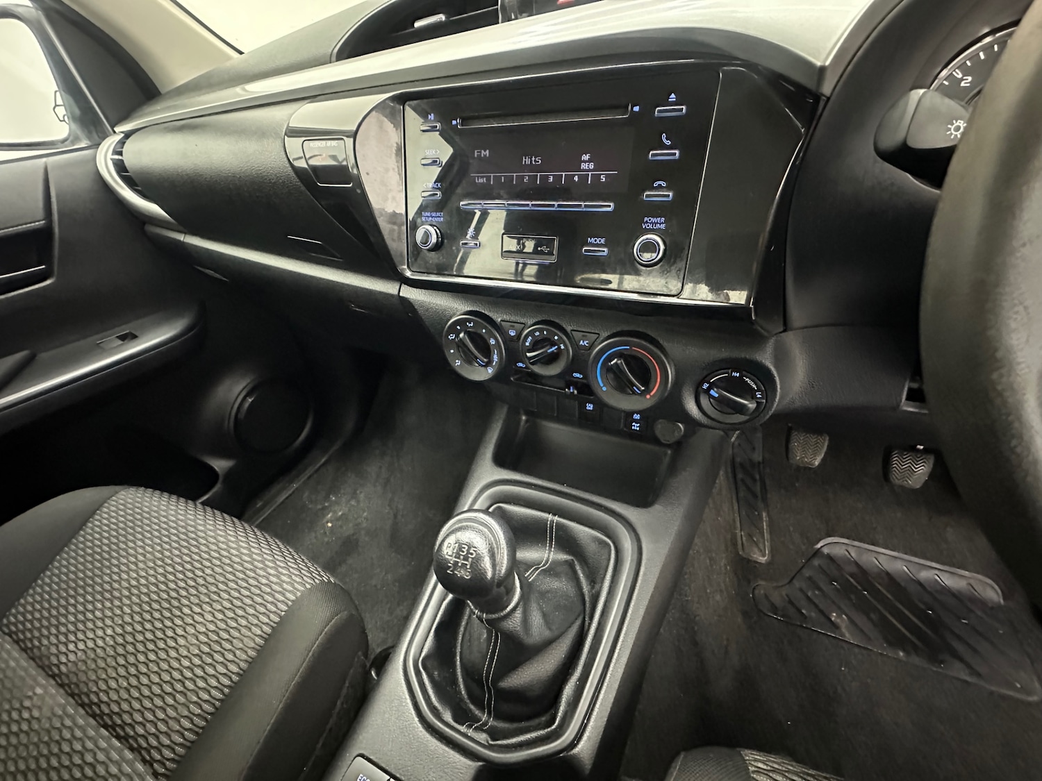 Used Toyota Hilux 2021 for sale - 77000890: Photo 30