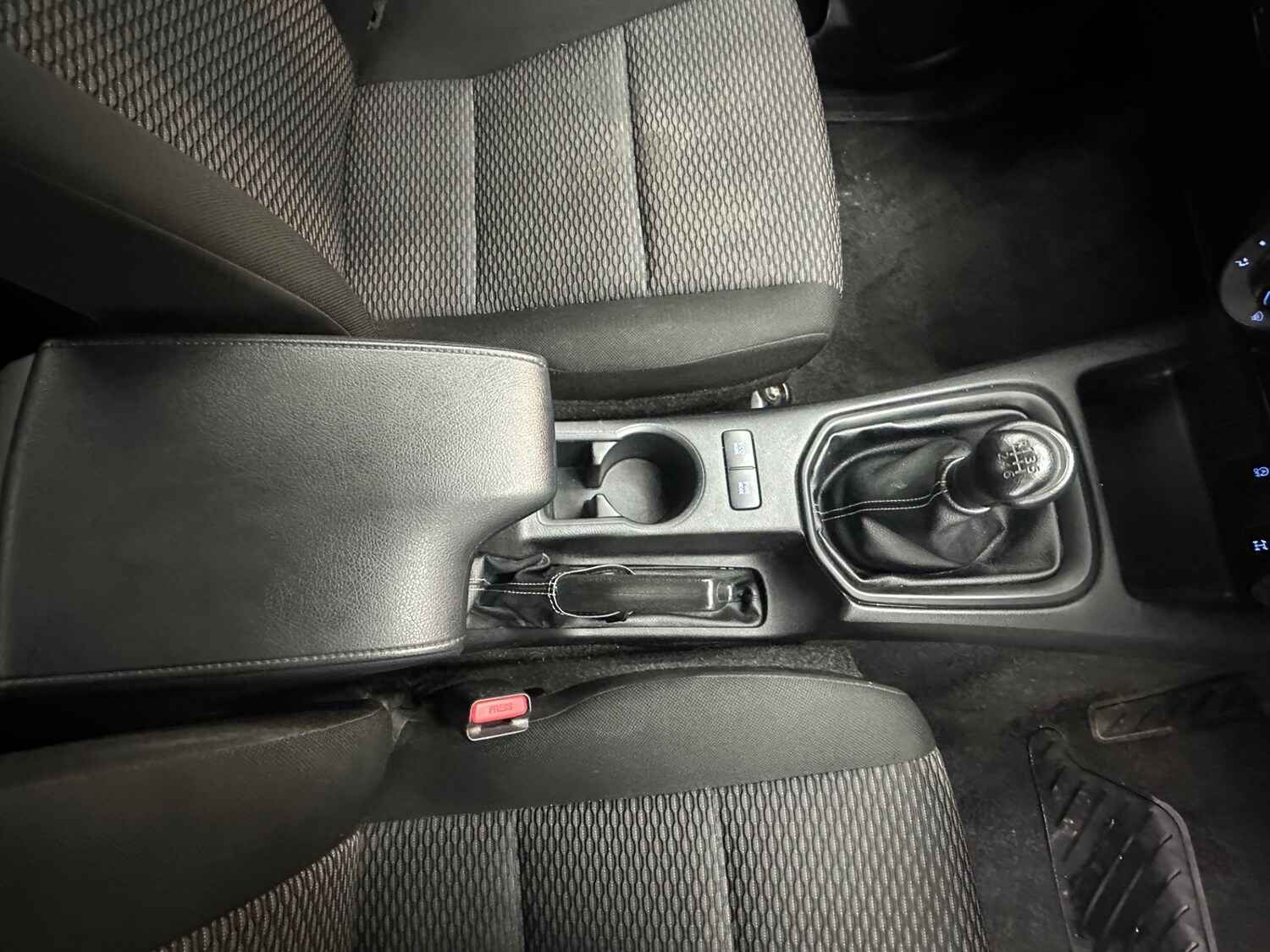 Used Toyota Hilux 2021 for sale - 77000890: Photo 32