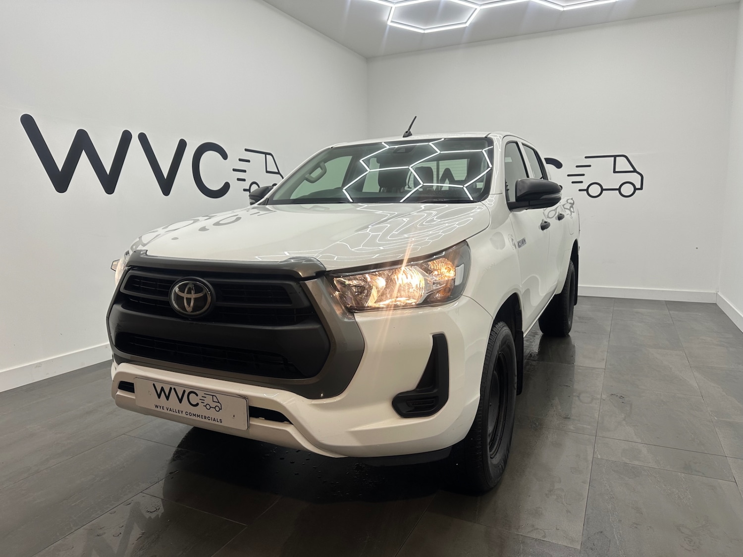Used Toyota Hilux 2021 for sale - 77000890: Photo 4