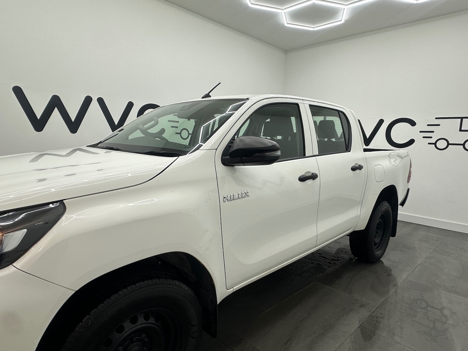 Used Toyota Hilux 2021 for sale - 77000890: Photo 6