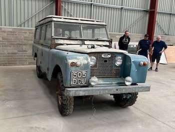 Used Land Rover Defender 1963 for sale - 76637527: Photo