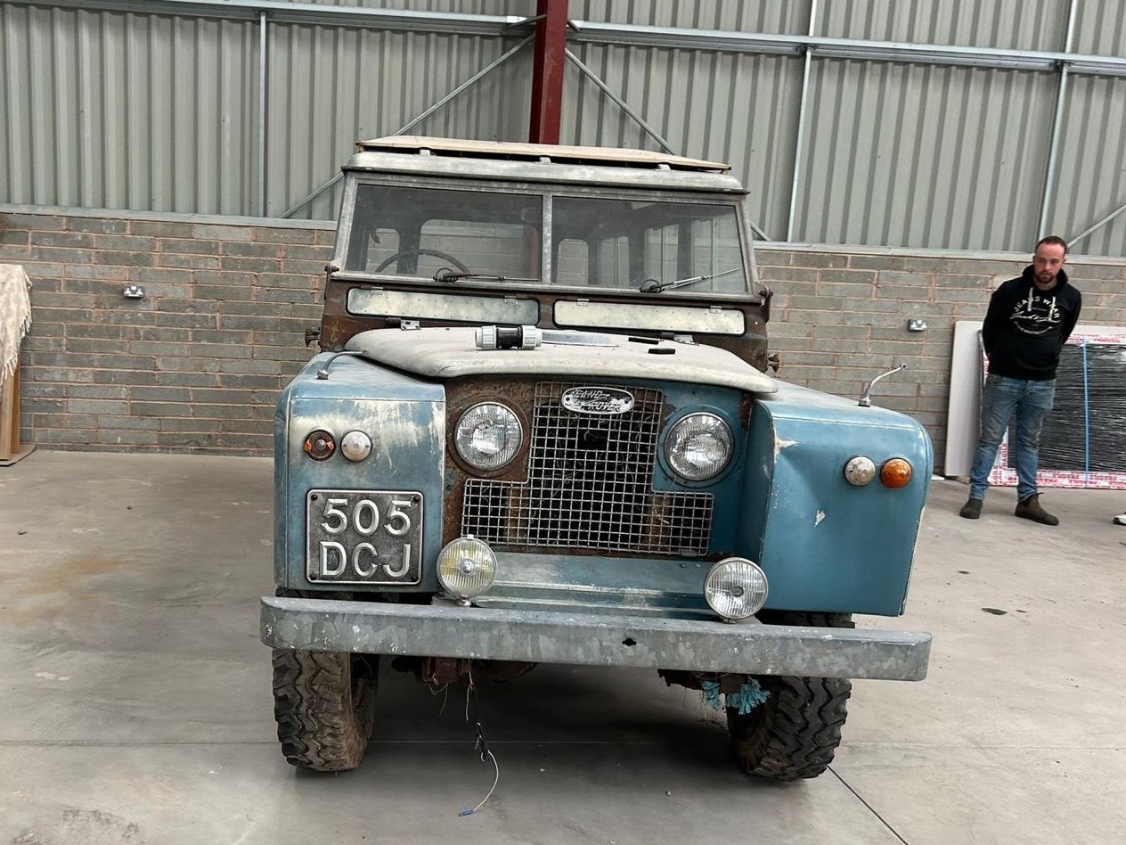 Used Land Rover Defender 1963 for sale - 76637527: Photo 3