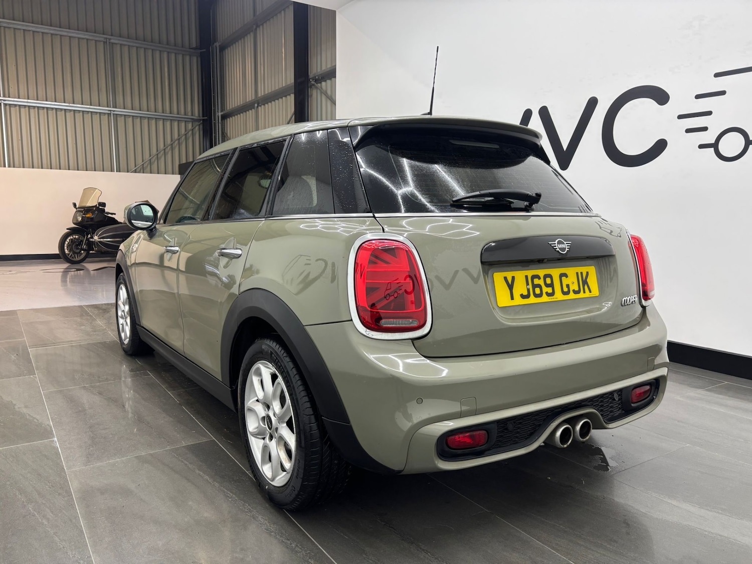 Used MINI Hatch 2019 for sale - 77460401: Photo 14