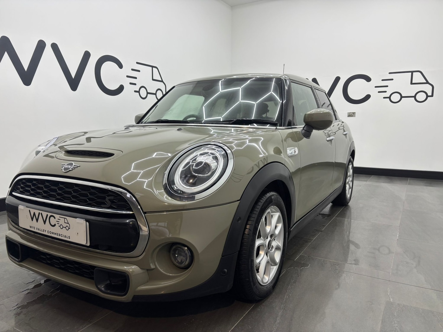 Used MINI Hatch 2019 for sale - 77460401: Photo 4