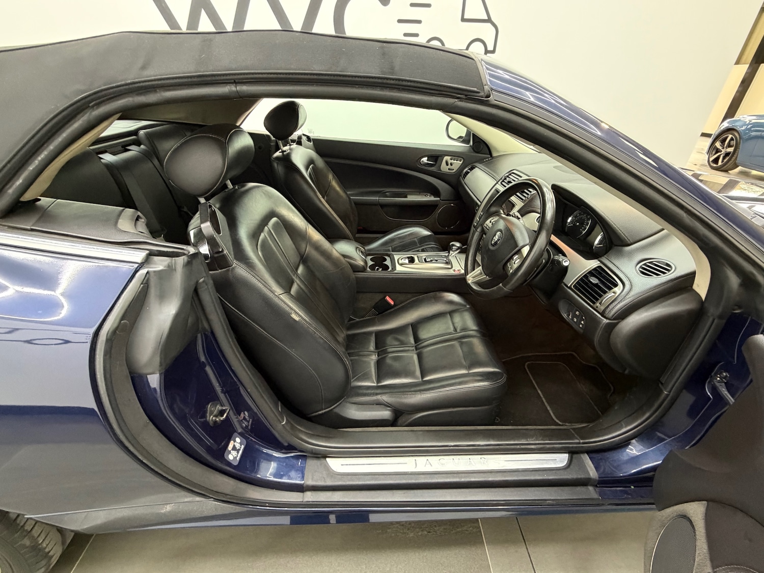 Used Jaguar XK 2006 for sale - 78079445: Photo 11