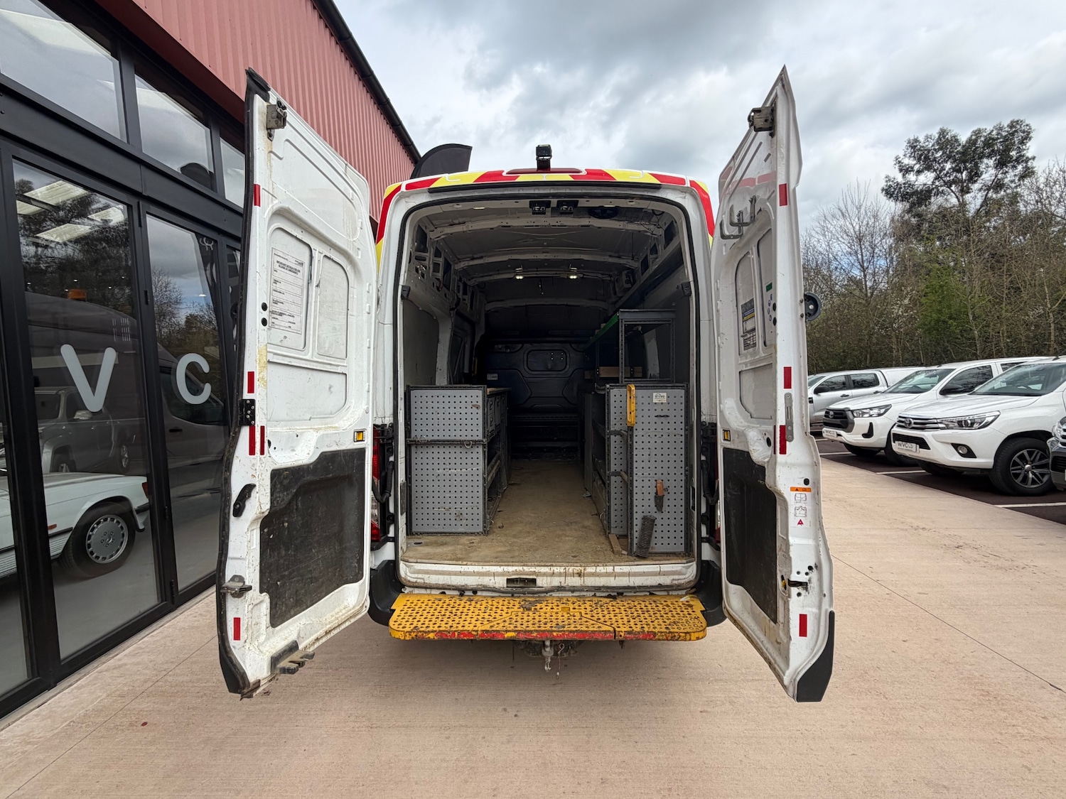 Used Ford Transit 2015 for sale - 78027825: Photo 2