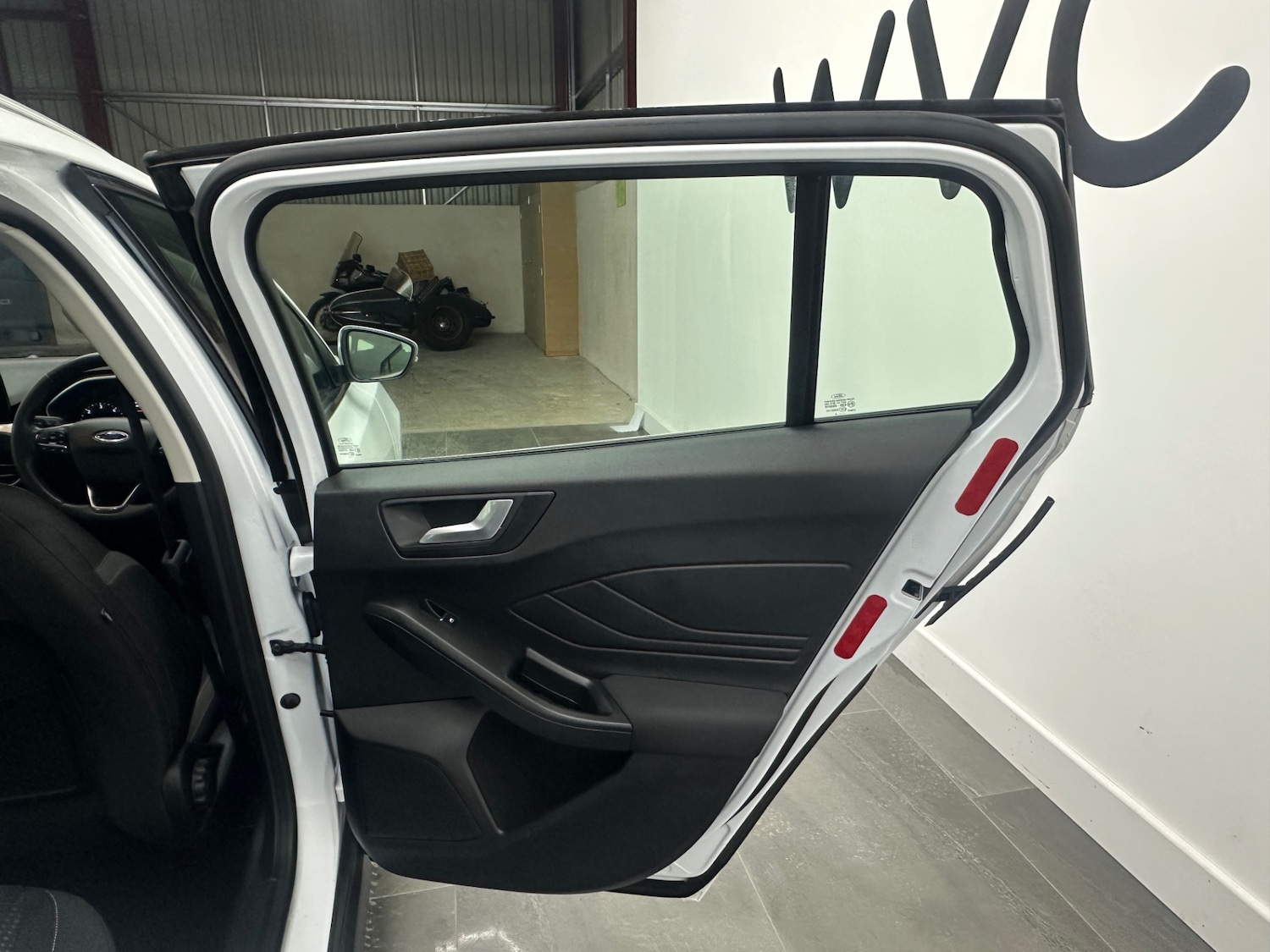 Used Ford Focus 2019 for sale - 76956875: Photo 20