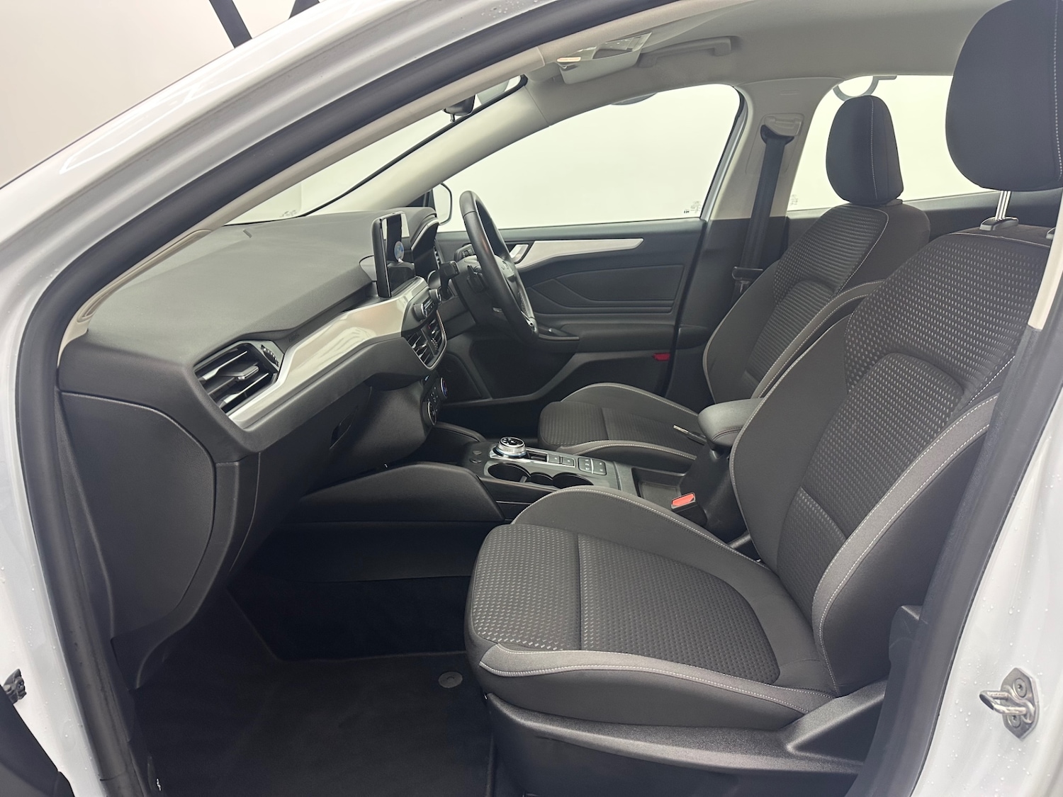 Used Ford Focus 2019 for sale - 76956875: Photo 8