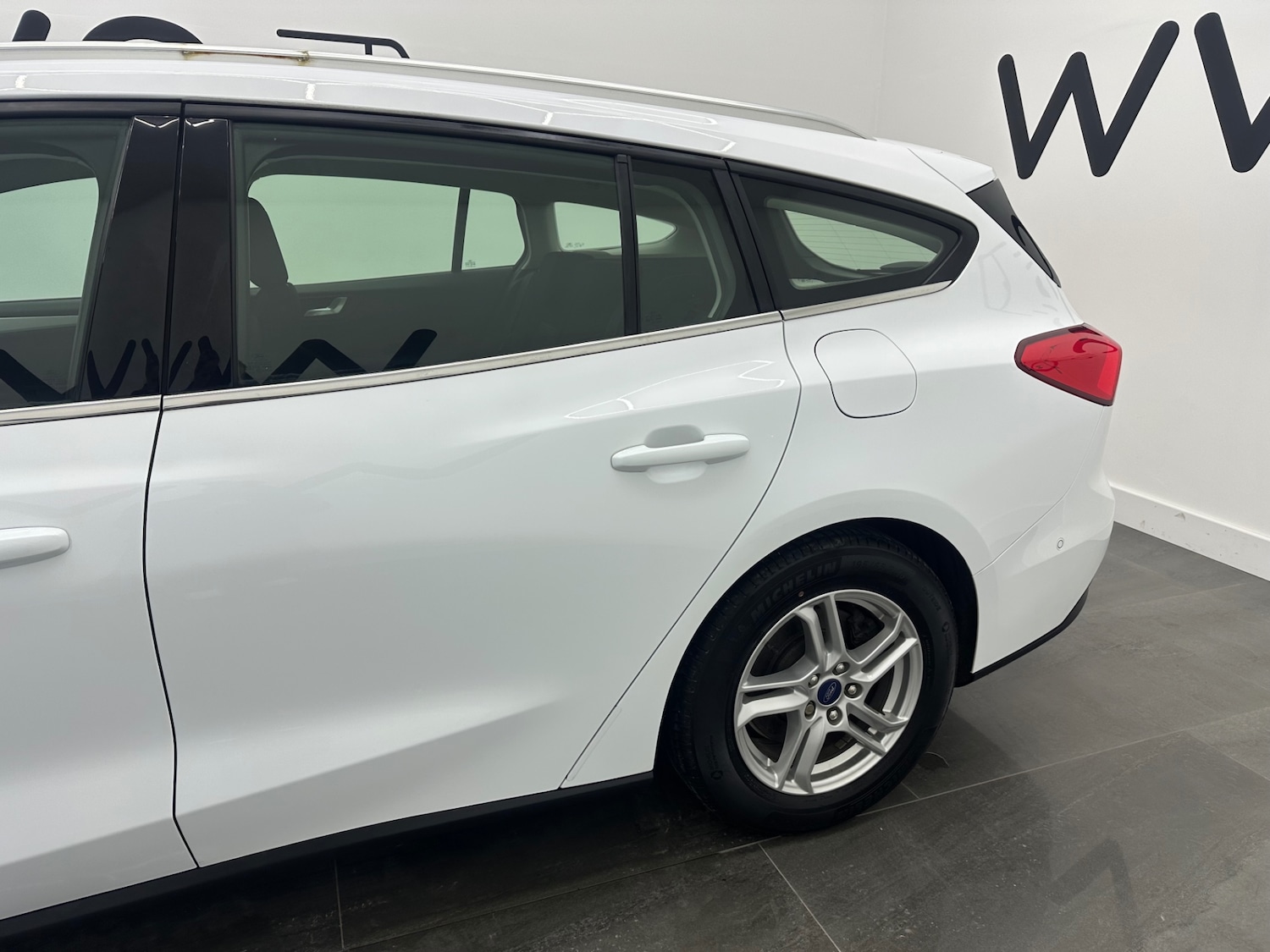 Used Ford Focus 2019 for sale - 76956875: Photo 9