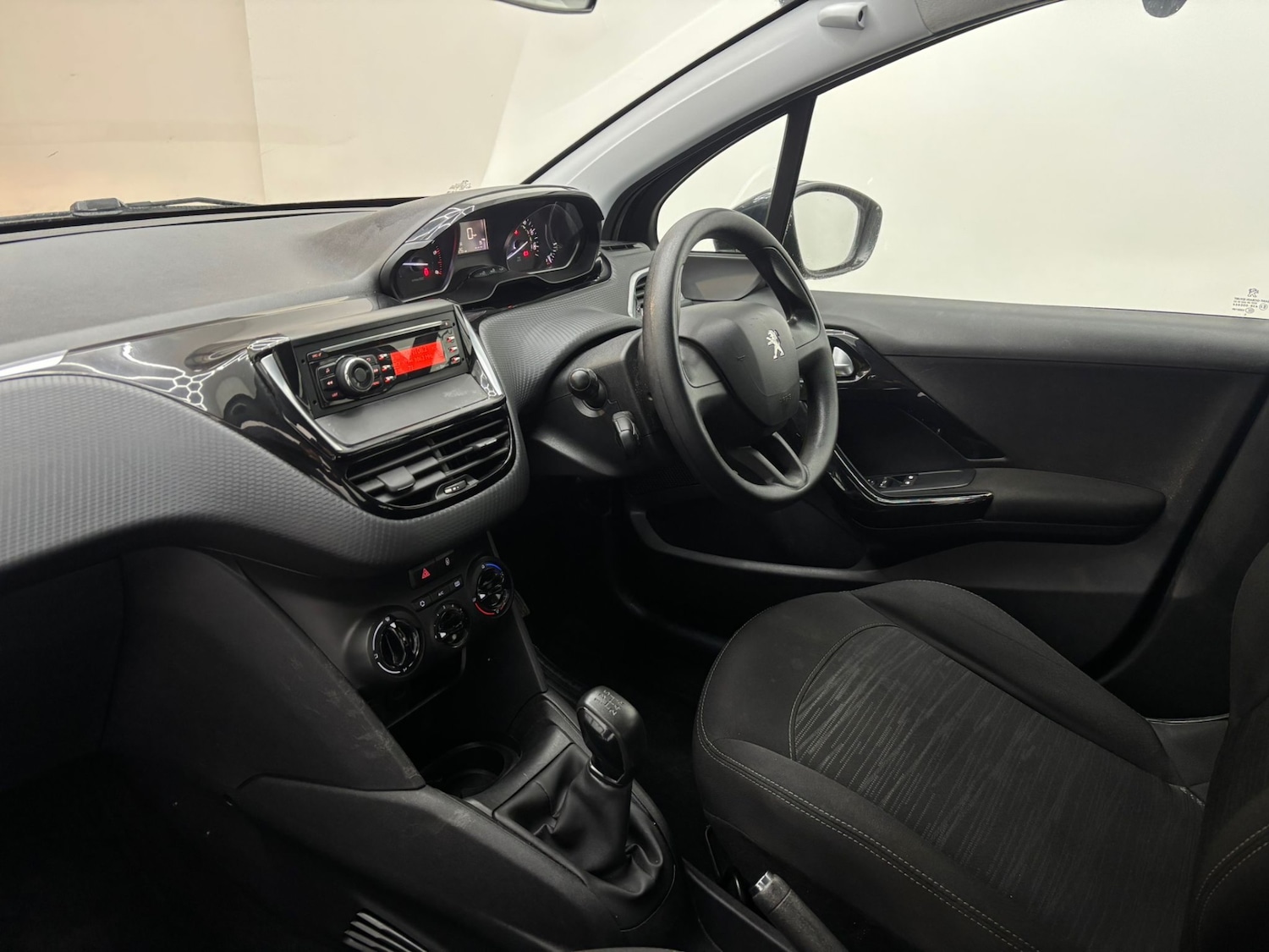 Used Peugeot 208 2017 for sale - 77207402: Photo 10