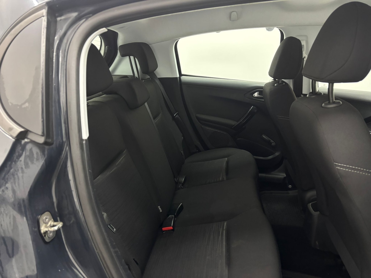 Used Peugeot 208 2017 for sale - 77207402: Photo 18