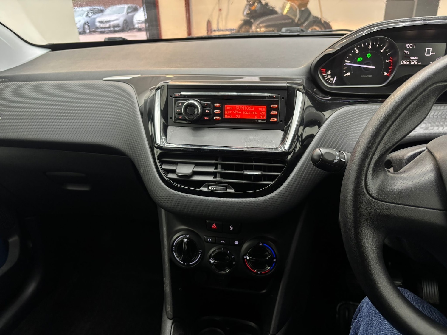 Used Peugeot 208 2017 for sale - 77207402: Photo 25