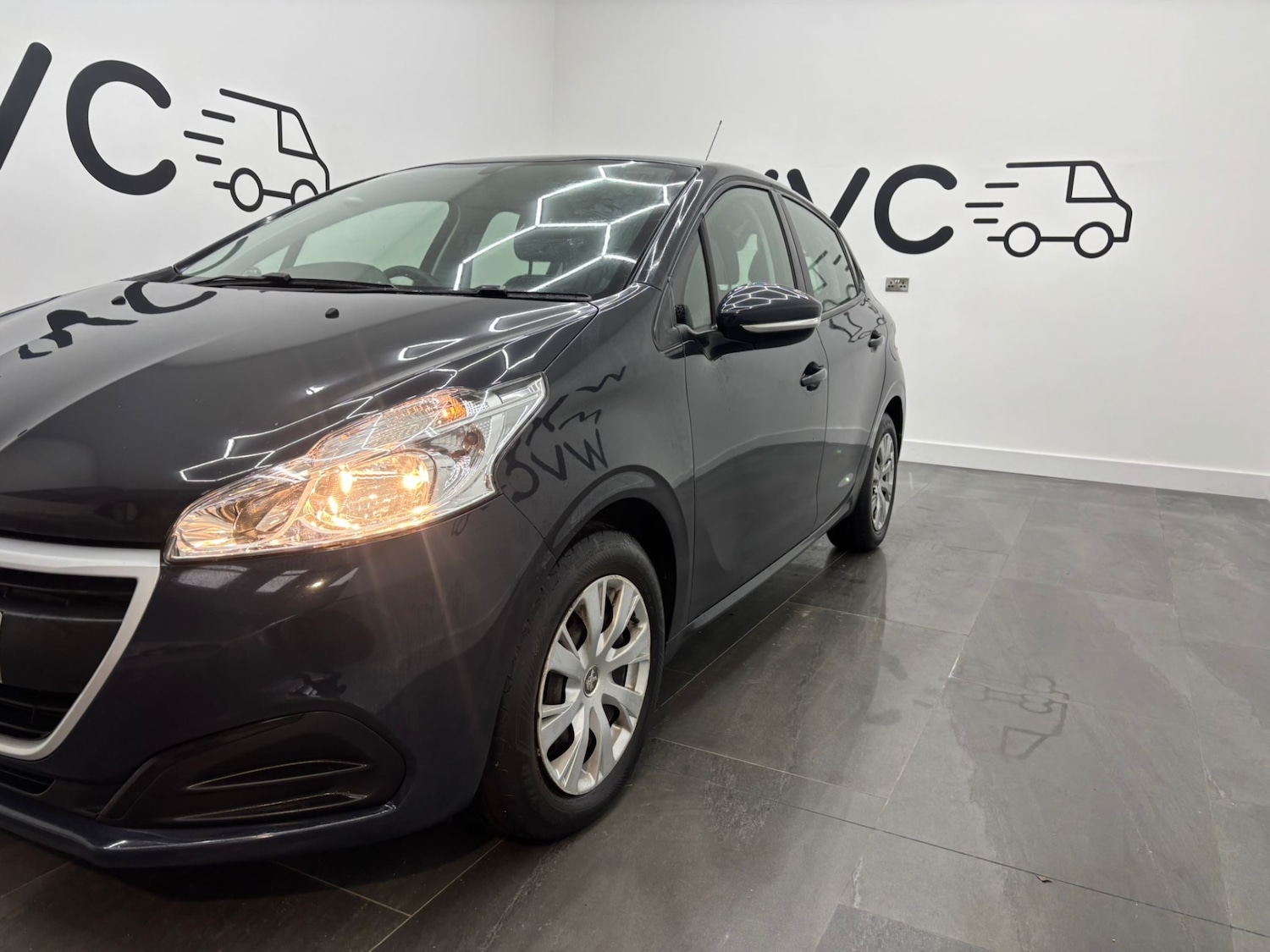 Used Peugeot 208 2017 for sale - 77207402: Photo 5