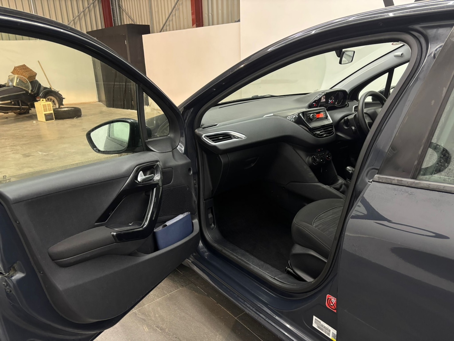 Used Peugeot 208 2017 for sale - 77207402: Photo 7