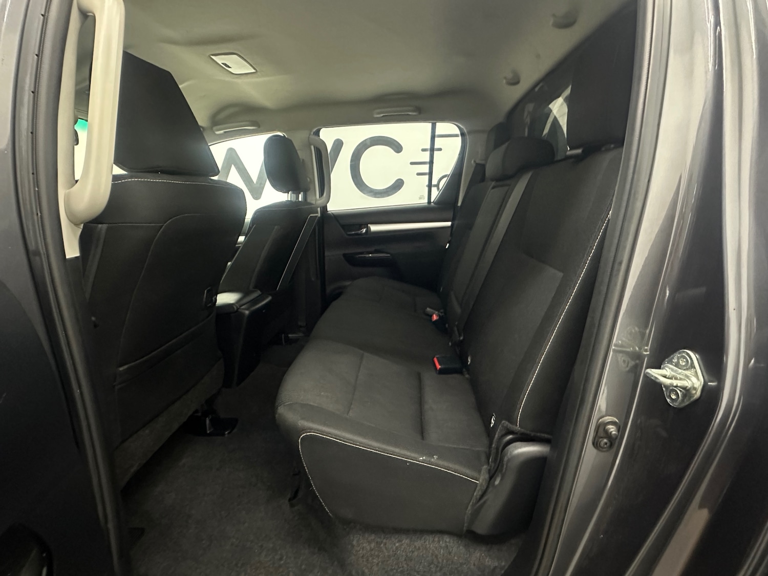 Used Toyota Hilux 2019 for sale - 77127360: Photo 12