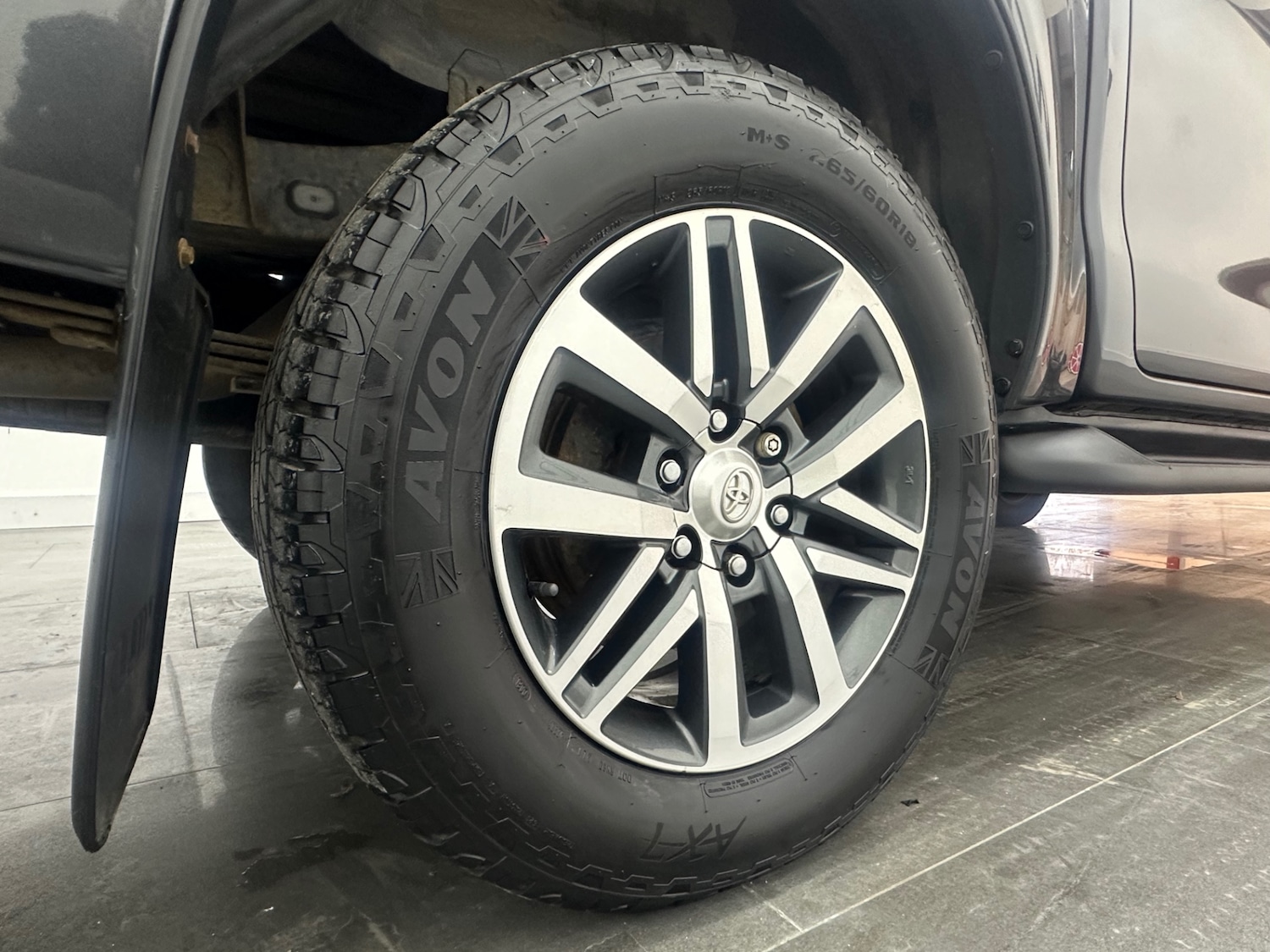 Used Toyota Hilux 2019 for sale - 77127360: Photo 19