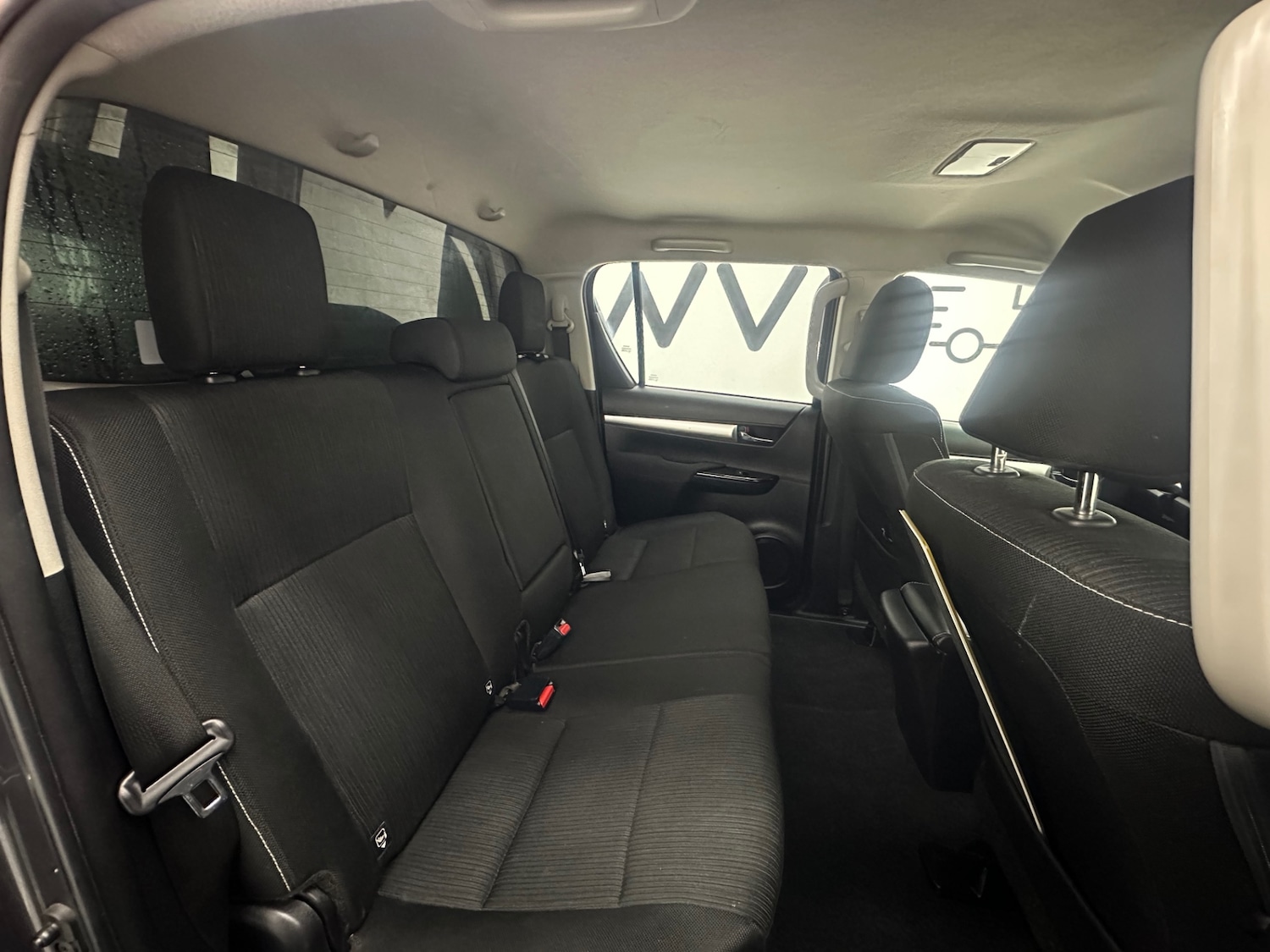 Used Toyota Hilux 2019 for sale - 77127360: Photo 22