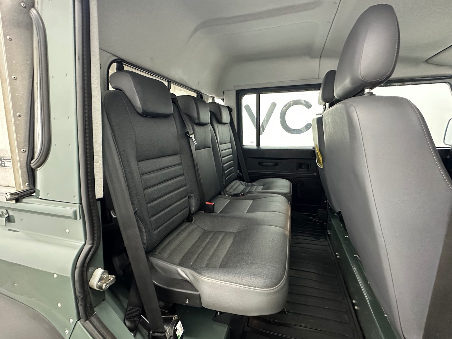 Used Land Rover Defender 2012 for sale - 76956970: Photo 15