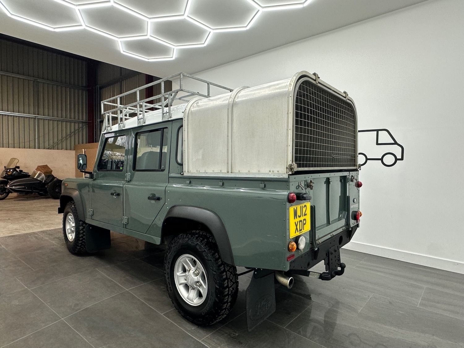 Used Land Rover Defender 2012 for sale - 76956970: Photo 7