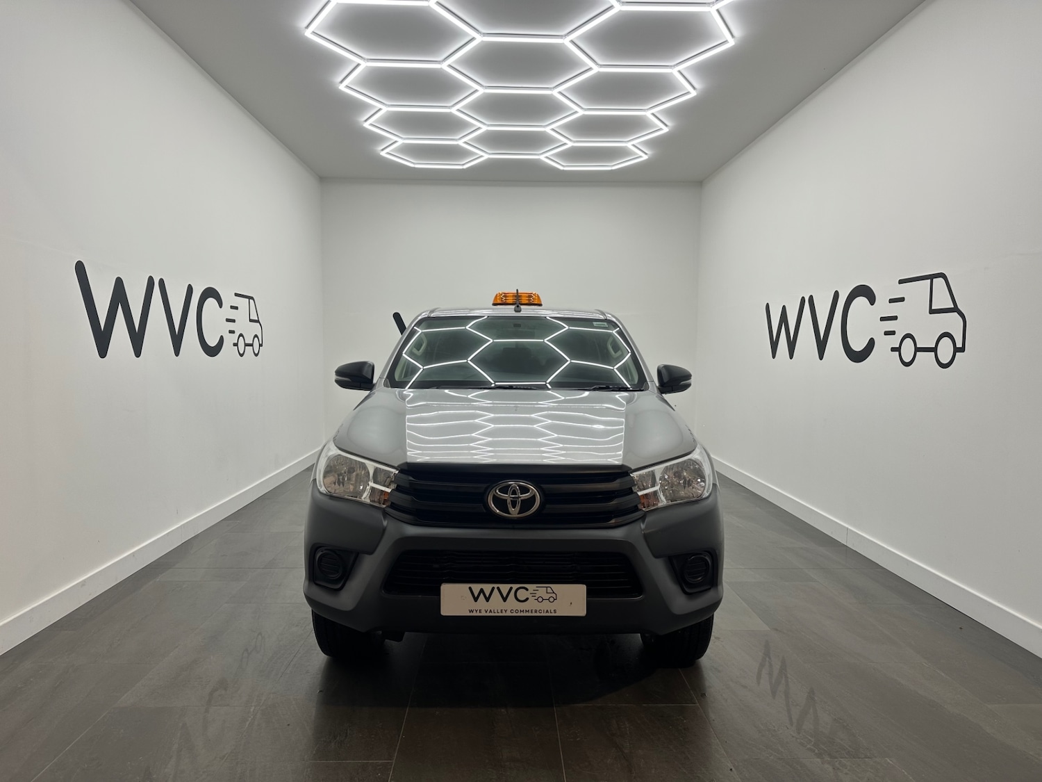 Used Toyota Hilux 2020 for sale - 77136914: Photo 2