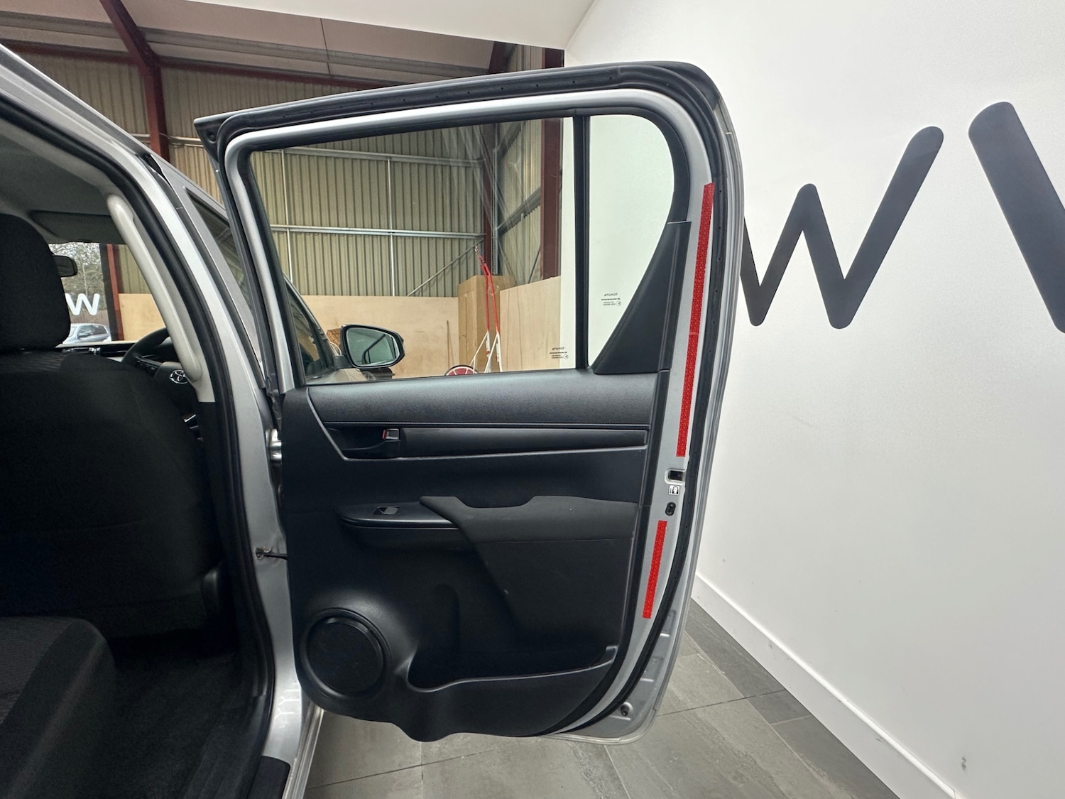 Used Toyota Hilux 2020 for sale - 77136914: Photo 23